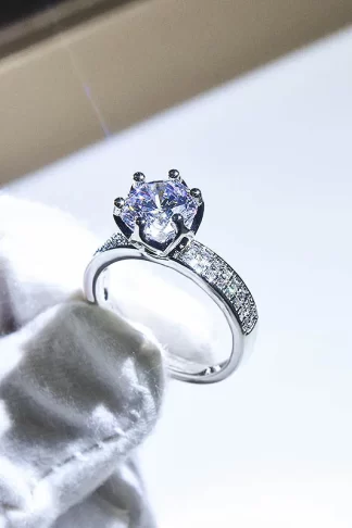 14 K White Gold Color Ring Plated for Women Anillos 2 Carats Diamond Style Anillos Mujer Pave Setting Jewelry De Bizuteria White